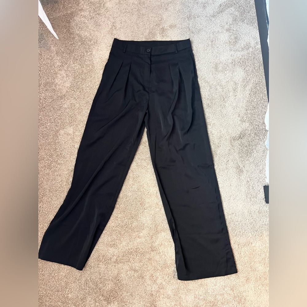 NWOT black wide leg dress pants